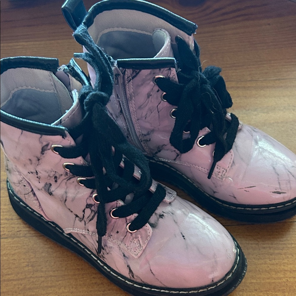 Steve Madden Kids Pink Marble Boots